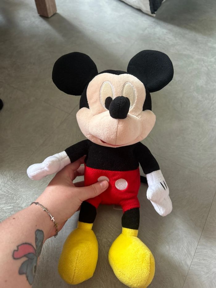 Mickey avec boîte sonore