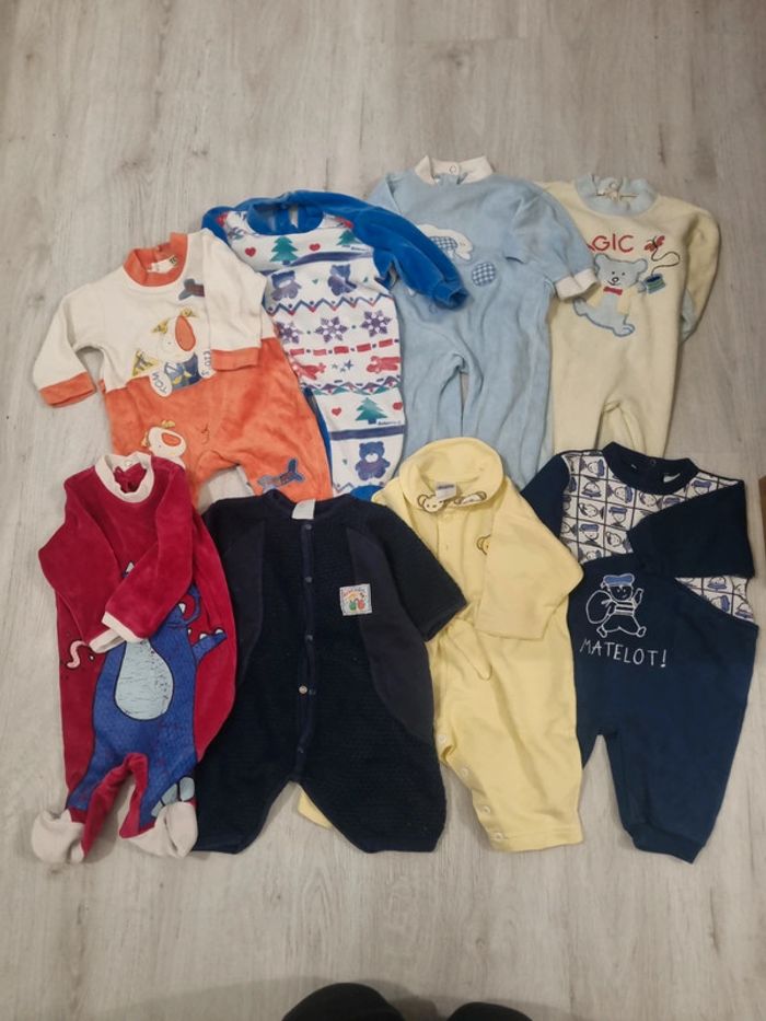 Gros lot pyjamas 3 mois