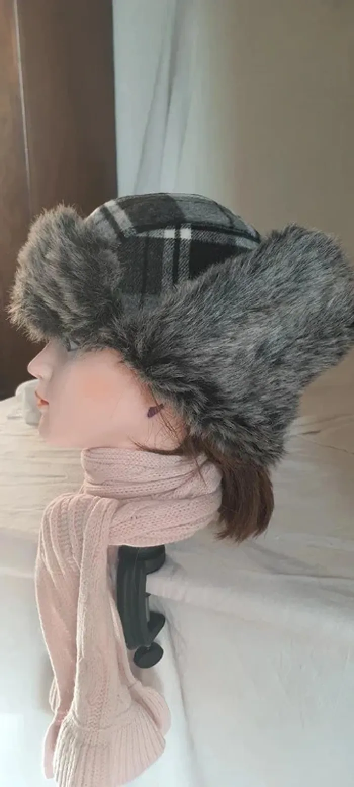 Belle chapka "Freegun" Taille 56 - photo numéro 6