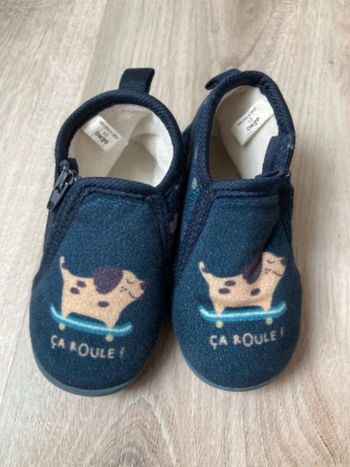 Chaussons bleus T.21