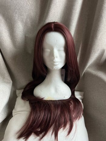 Perruque longue violine