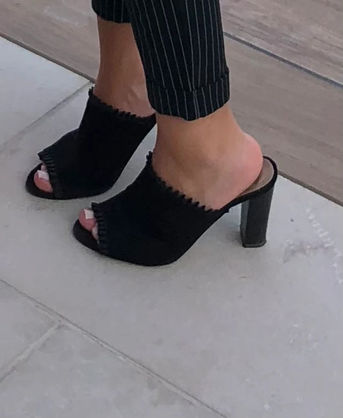 Mules en cuir à talons noires taille 40