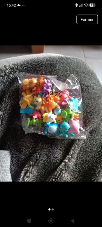 Figurine pokémon x24 plastique neuf 