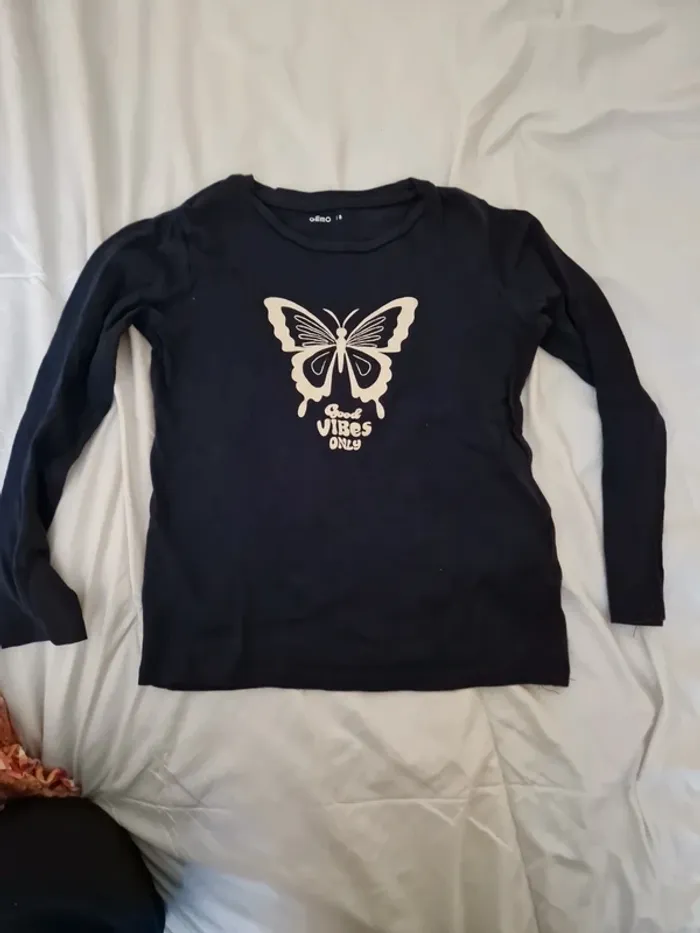 T-shirt papillon pailletée