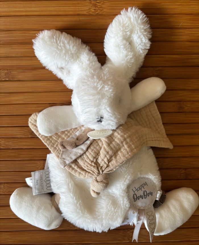 Doudou plat lapin blanc beige happy doudou doudou et compagnie - photo numéro 2