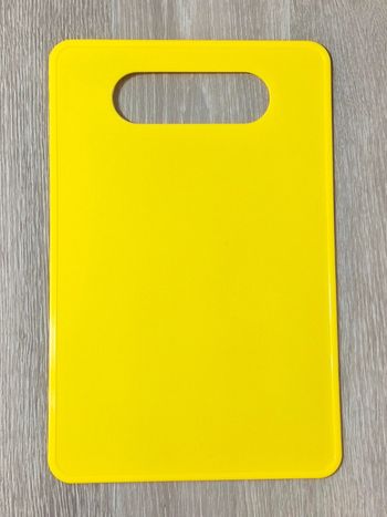 Planche à découper enfant, jaune, pédagogie Montessori
