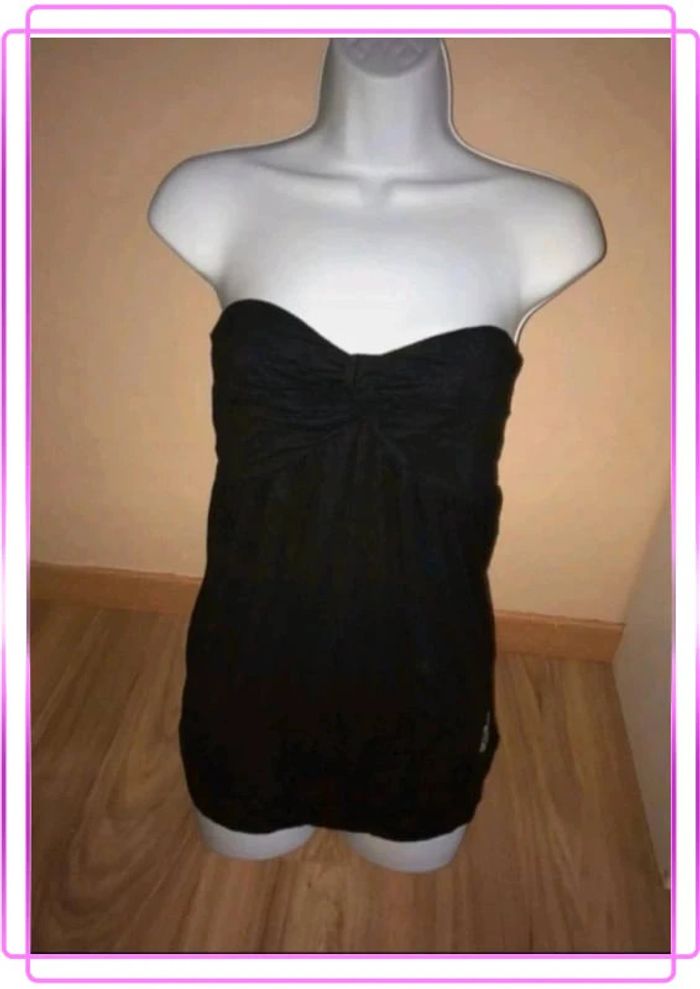 Top noir - photo numéro 4