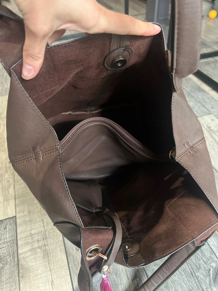 Sac avec pochette intérieur plus porte monnaie . - photo numéro 9