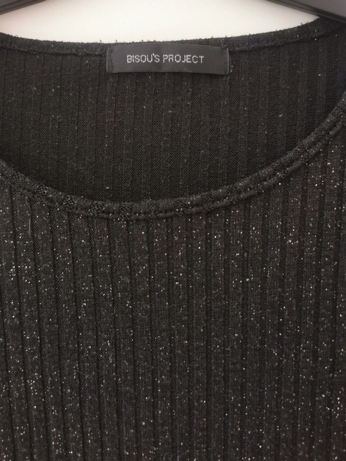 Robe paillettée et épaules ouvertes - photo numéro 3