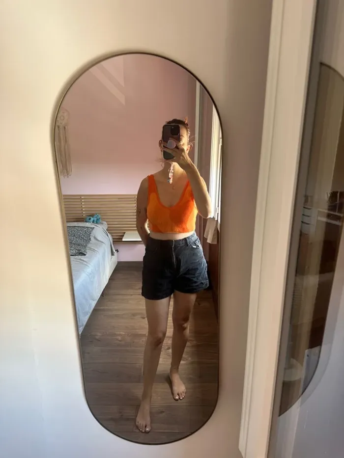 Crop top