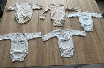 Lot de 5 body taille 3mois