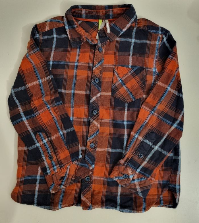 Lot 4 ans chemises polos tee shirt manches longues  pantalons - photo numéro 4