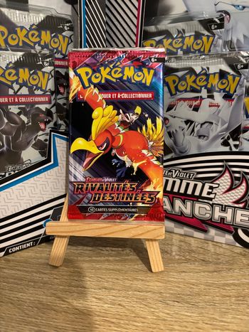 Booster Pokémon Rivalités Destinées reconditionné 