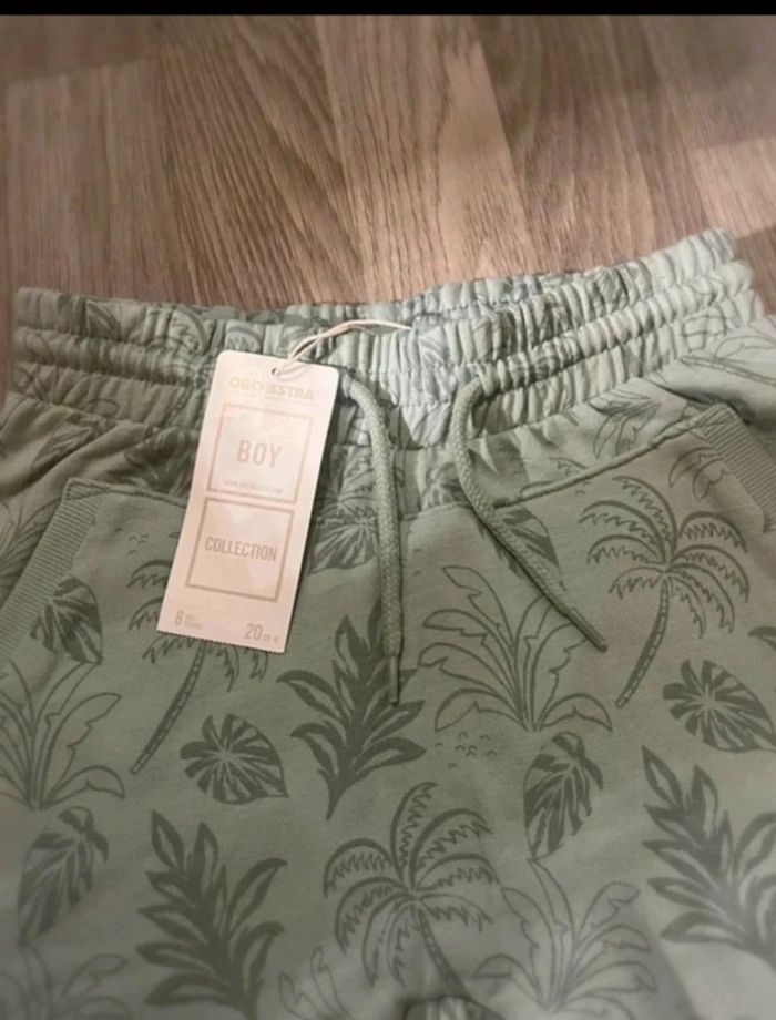 Très beau Short orchestra taille 8 ans neuf - photo numéro 2