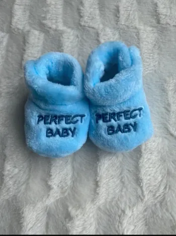 Chausson bleu bébé