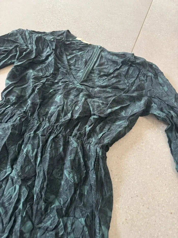 Robe verte et noire Sessun, taille XS, très bon état - photo numéro 2
