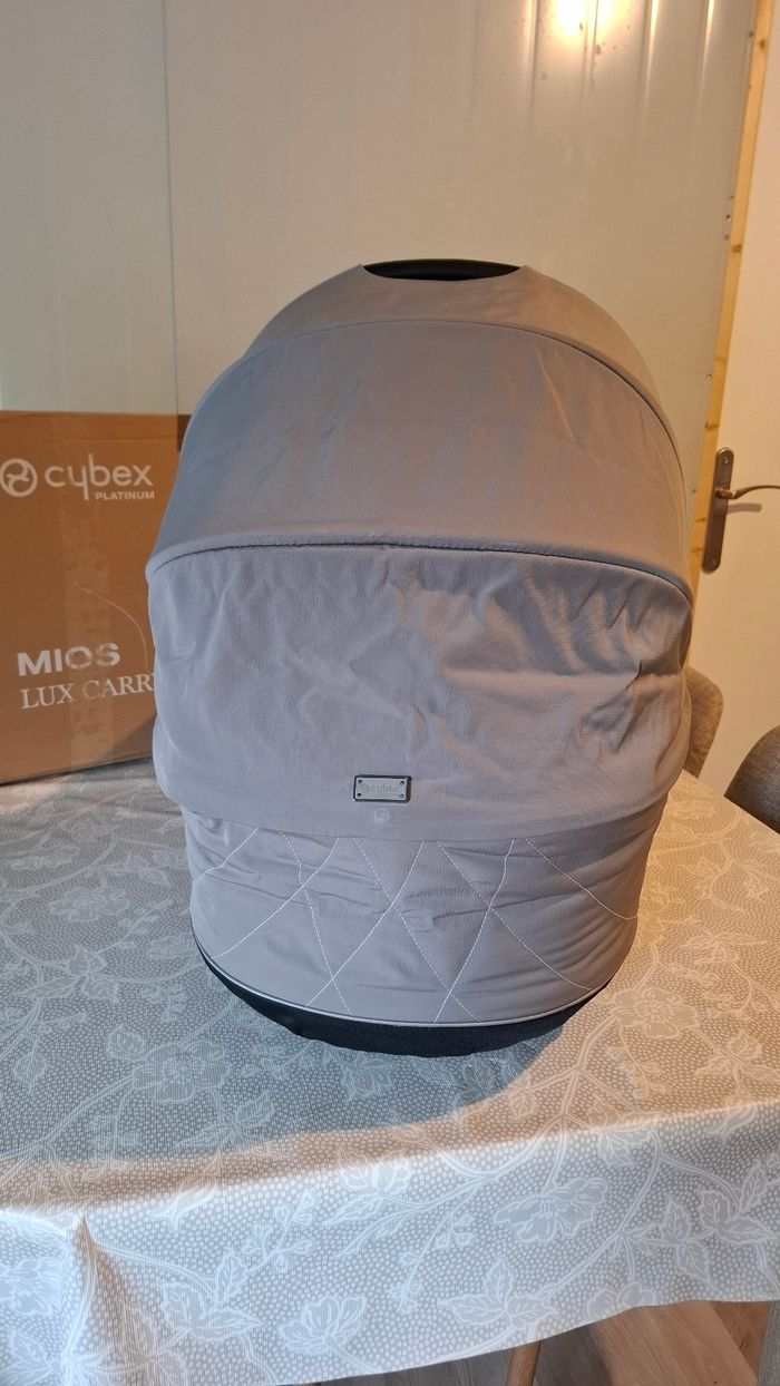 Nacelle cybex grise - photo numéro 3