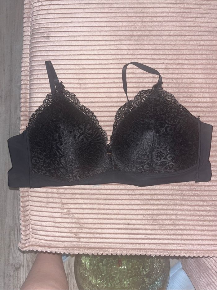 Soutien gorge dentelle - photo numéro 2