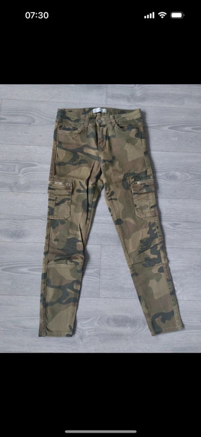 Jeans Bershka taille 36