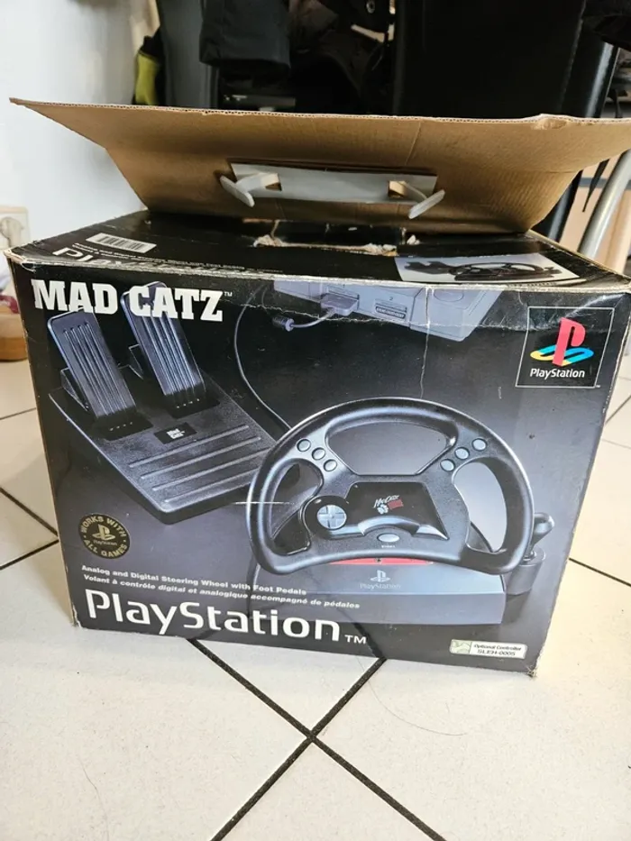 Volant + pédales - photo numéro 2