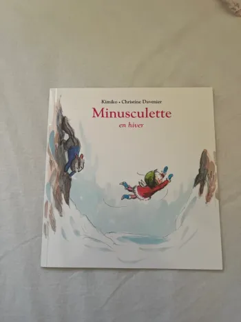 Livre minusculette en hiver