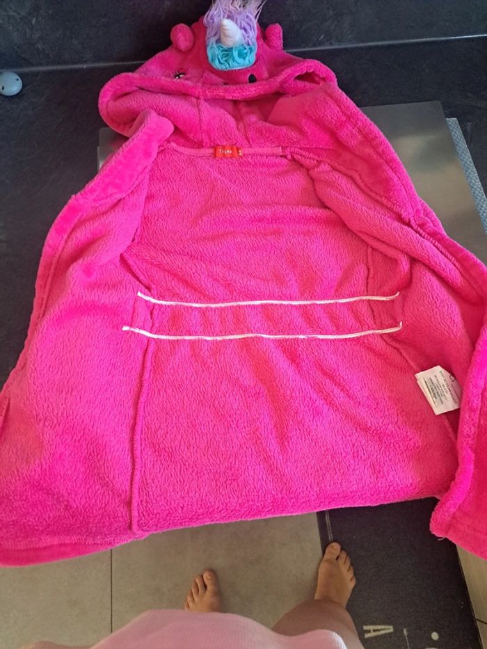 Robe de chambre fille taille 4 ans - photo numéro 2