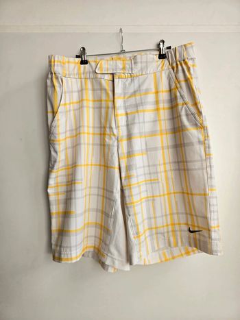 Bermuda Nike