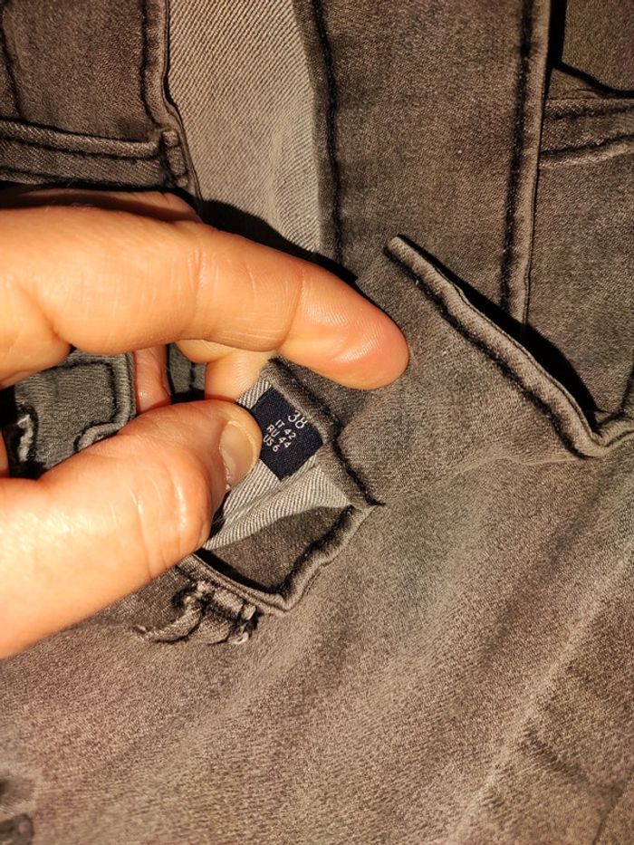 Jean genoux troués - photo numéro 3