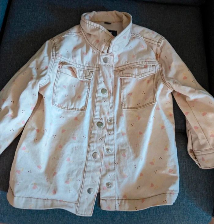 Très belle veste en jean beige - photo numéro 2