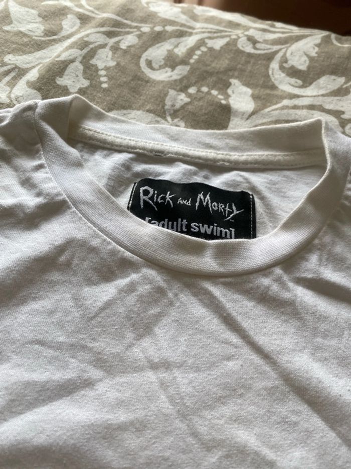 TEE shirt rick et morty - photo numéro 3