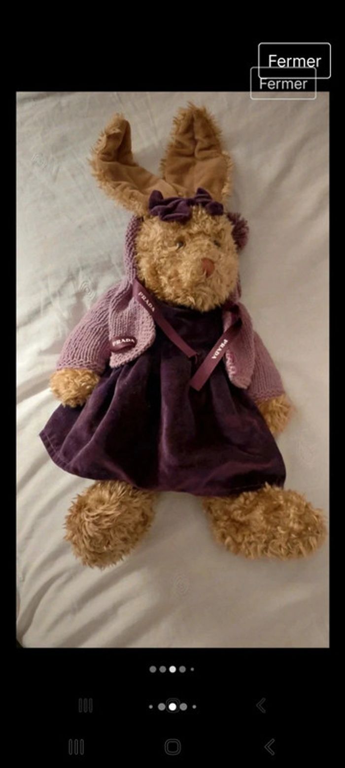 Peluche lapin vintage Sia avec gilet tricoté main - photo numéro 2