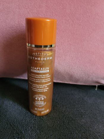 Huile solaire nacrée "Golden Glow" Esthederm