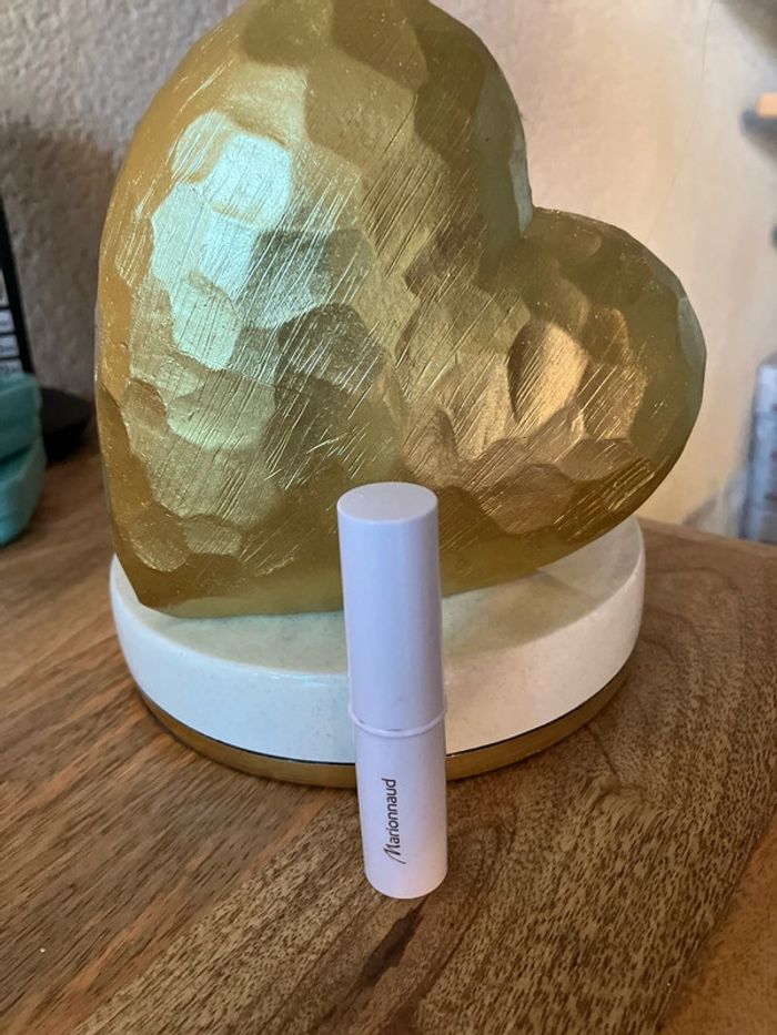 Marionnaud neuf lipstick rouge à lèvres essential neuf 2.7 ml