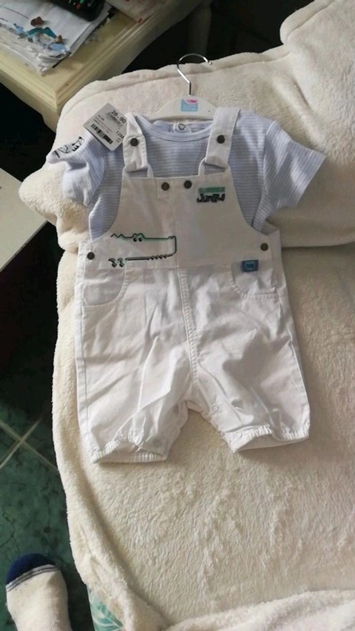 2 ensembles dont 1 neuf sucre d'orge