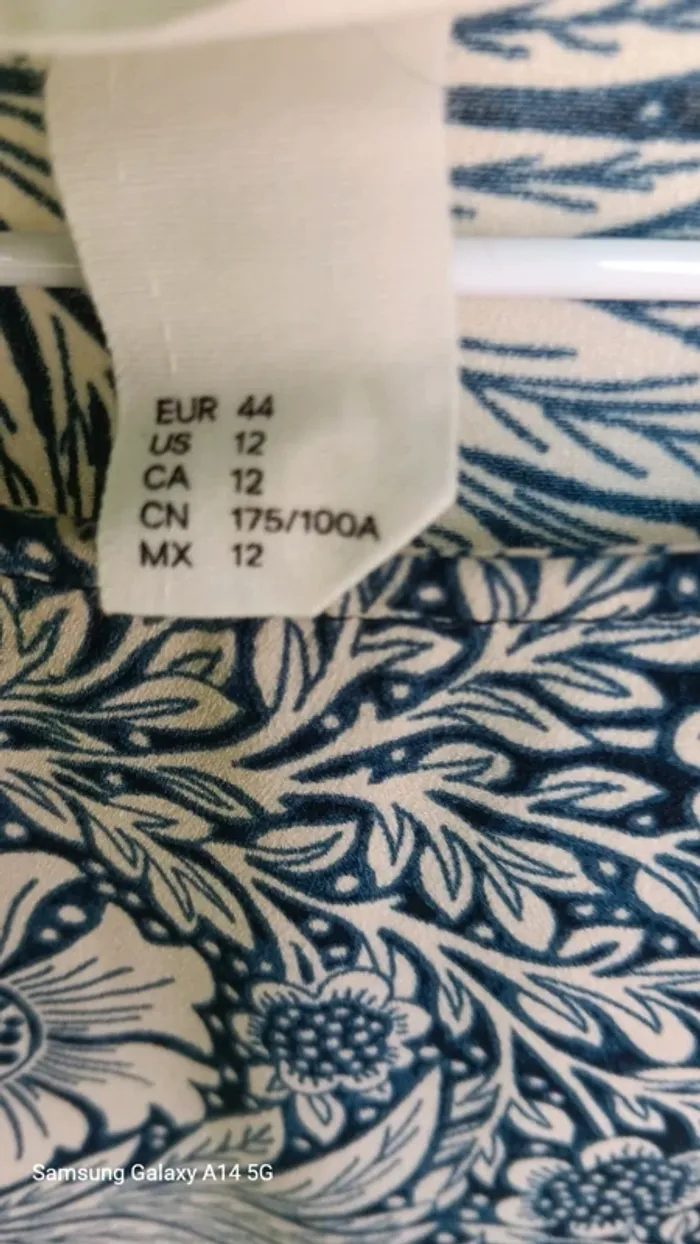 Robe fluide H&M bleue et blanc - photo numéro 7