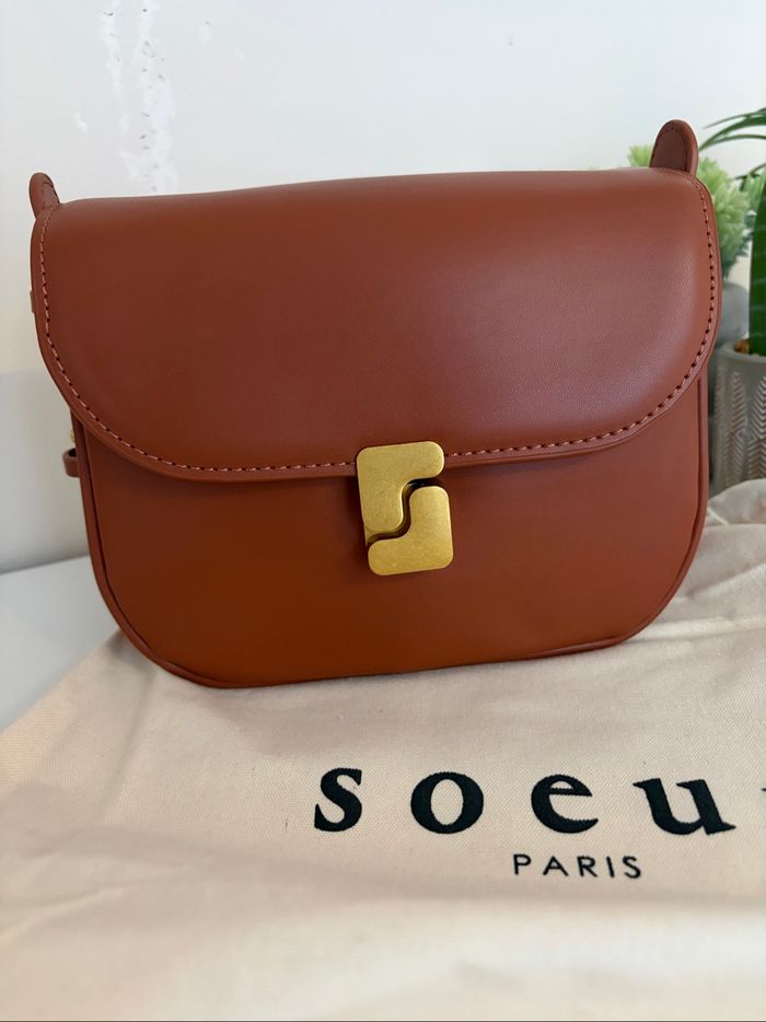 Sac. Soeur Bellisina en cuir Neuf avec étiquette - photo numéro 4