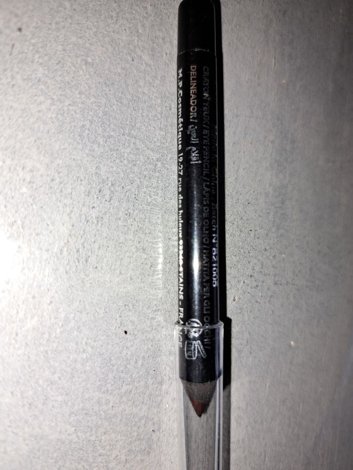 Eye-liner