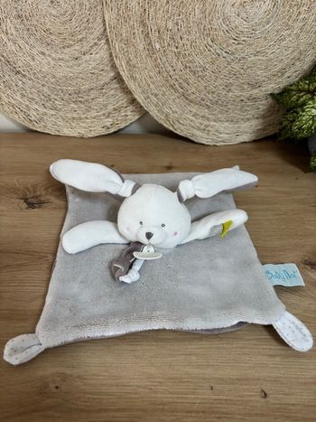 Doudou plat lapin gris blanc feuille babynat baby nat’