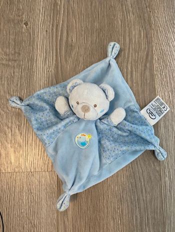 Doudou plat bleu