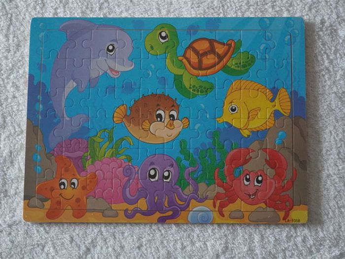 Puzzle en bois "Les animaux de la mer" neuf sous plastique 60 pièces