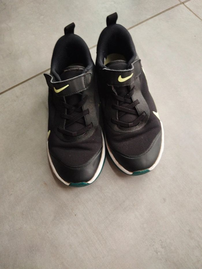 Baskets Nike omni multi court 34