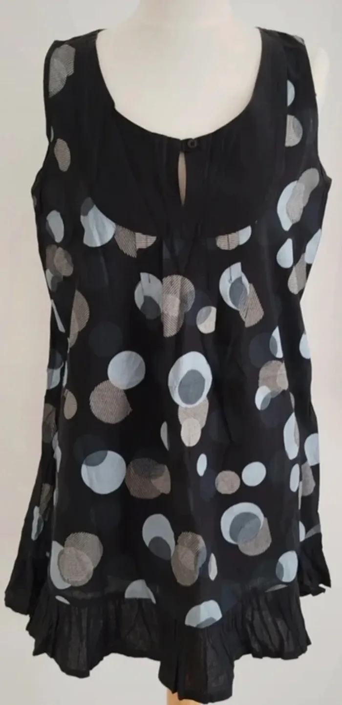 Jolie blouse noire sans manches Ouhuan taille 40 - photo numéro 2