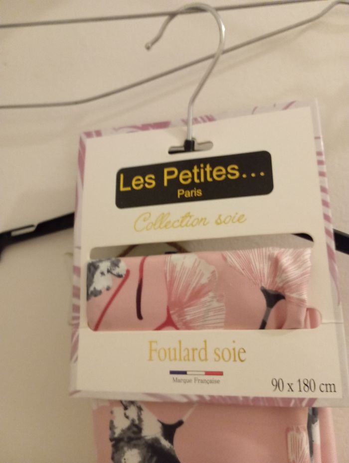 Joli foulard - photo numéro 3