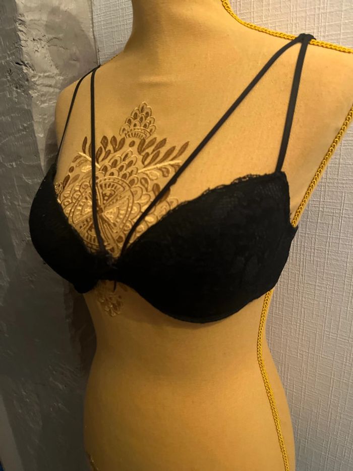 Joli soutien gorge - photo numéro 2