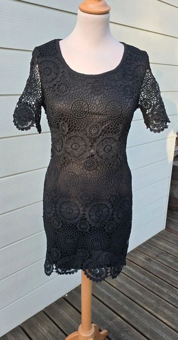 Robe dentelle noire Taille S