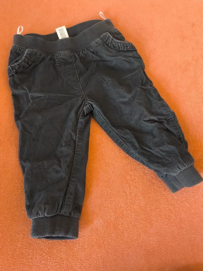 Lot pantalon 9 mois - photo numéro 4