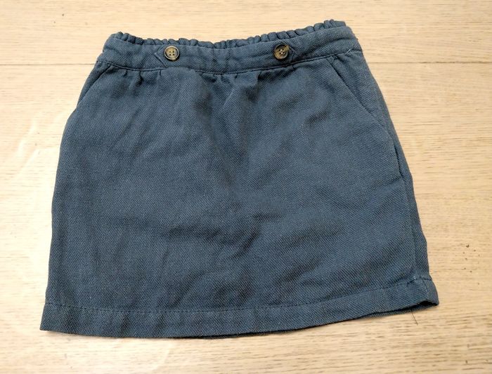 Jupe fille 6ans en très bon état