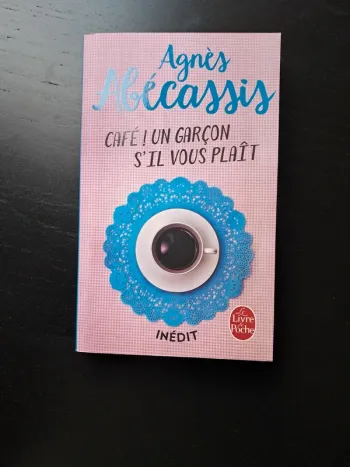 Café  ! Un garçon s'il vous plaît