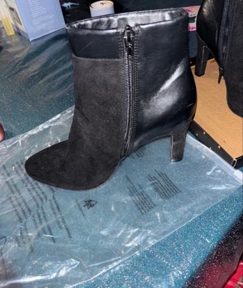 Bottines t 37 neuves 