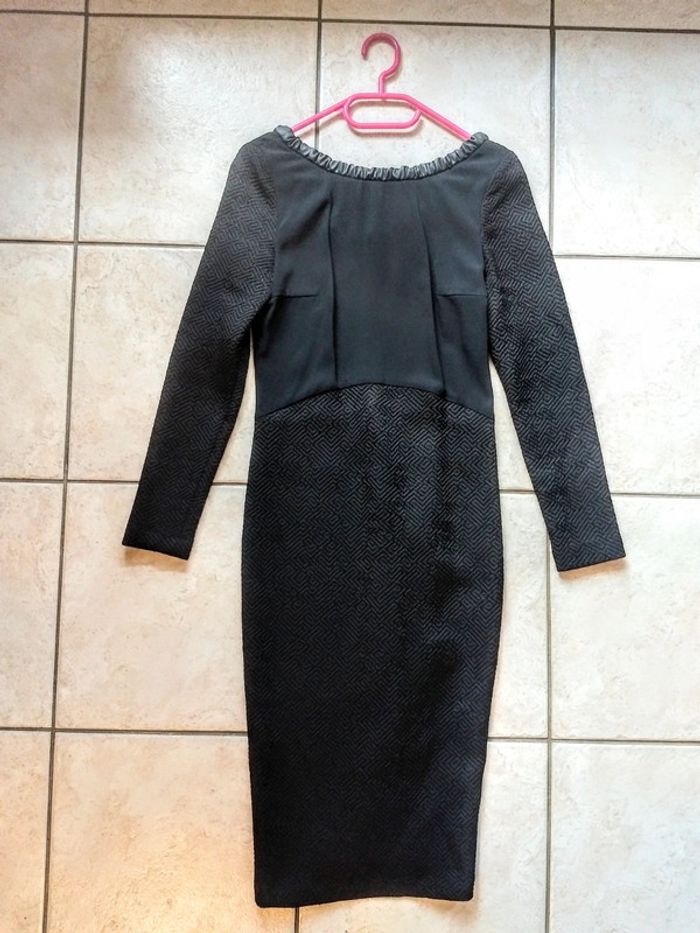Robe fourreau noir col cuir Taille 1